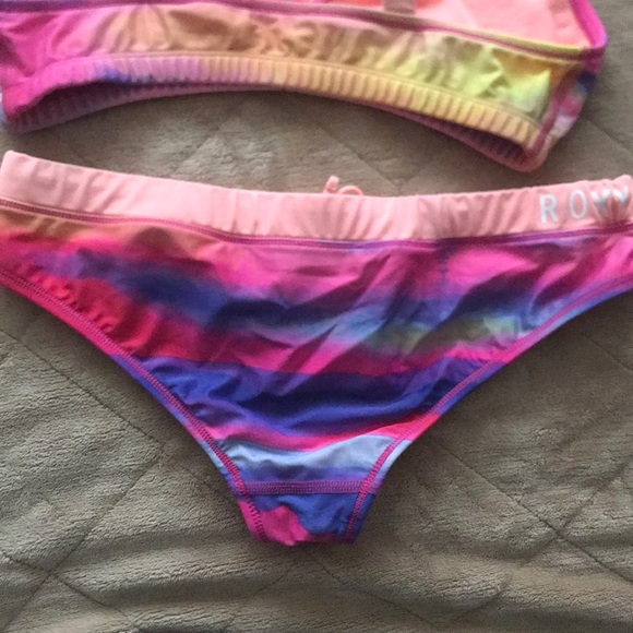 ROXY bathing suit - Picture 4 of 6